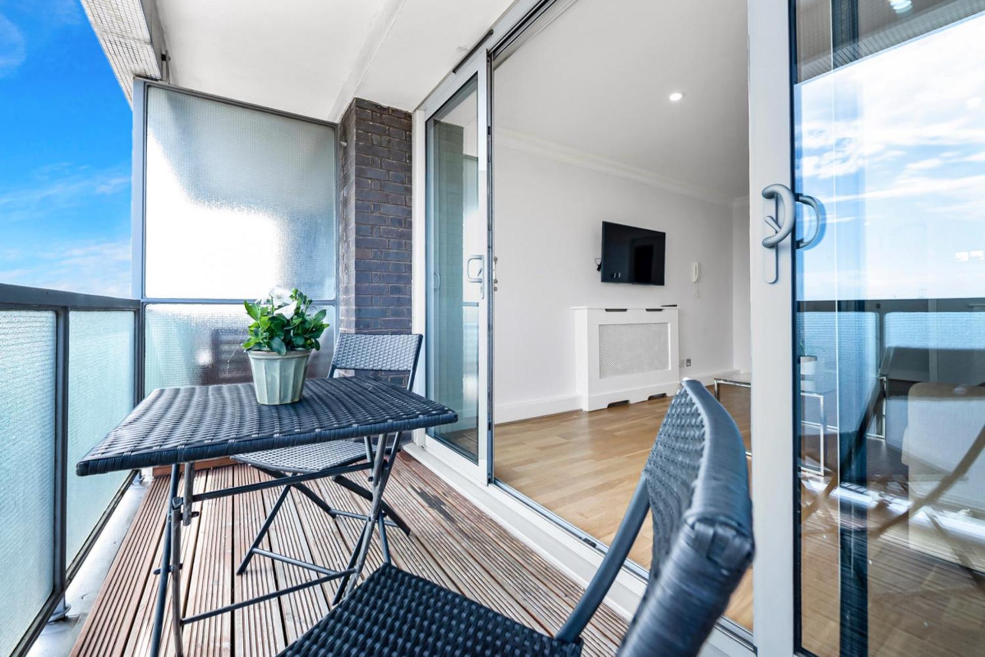 Апартаменти Stunning Flat On King'S Road, Chelsea With Balcony Лондон Екстер'єр фото